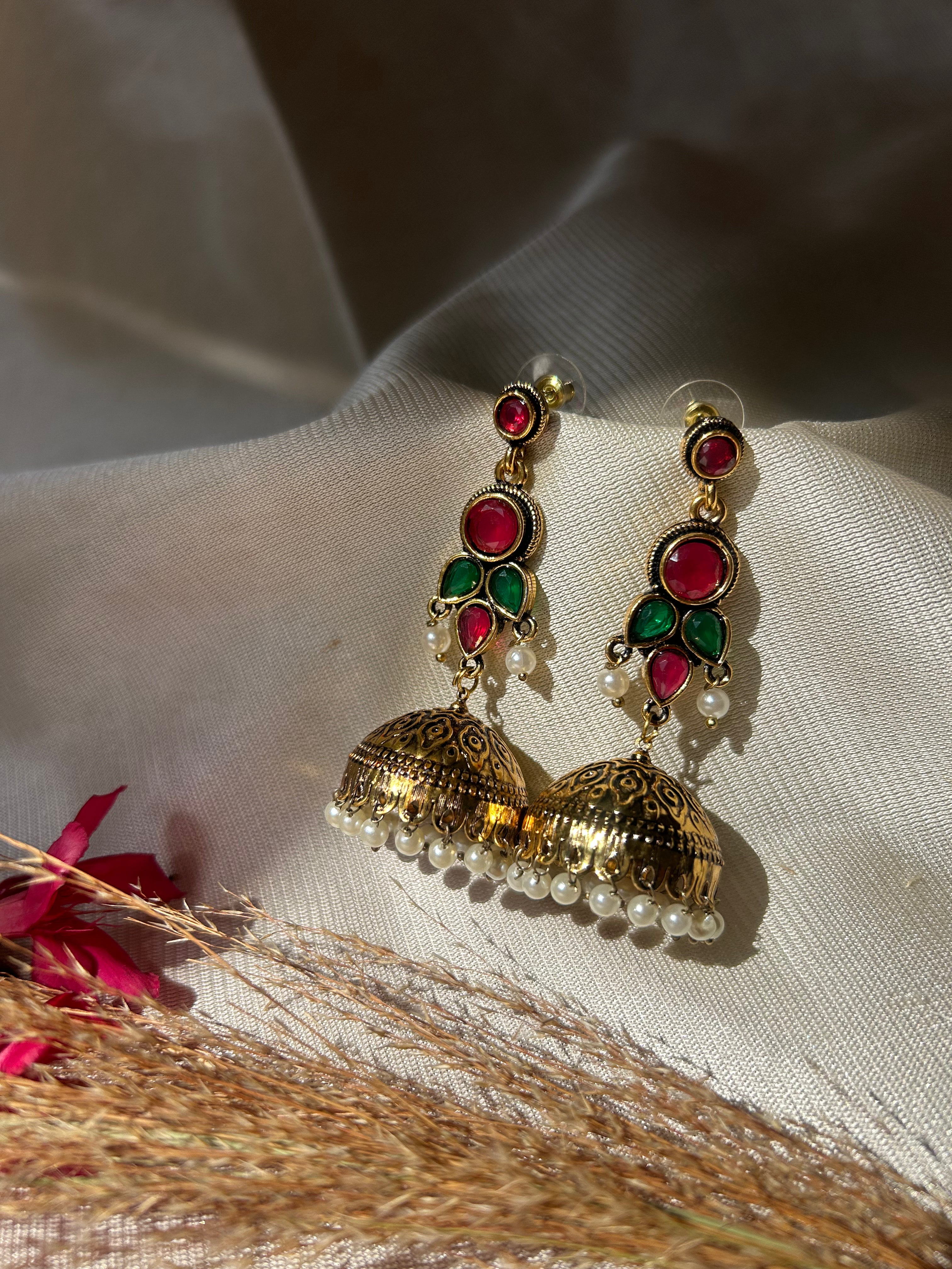Meenakshi Jhumka